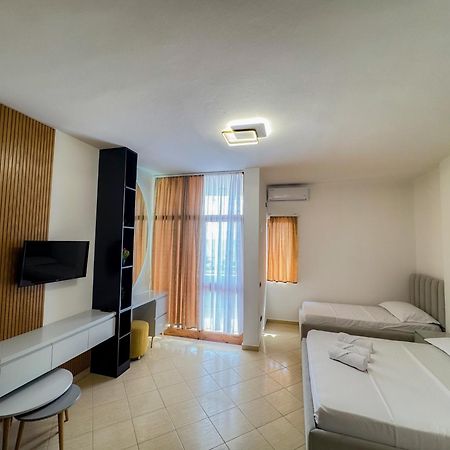 Eden Hotel Shëngjin Esterno foto