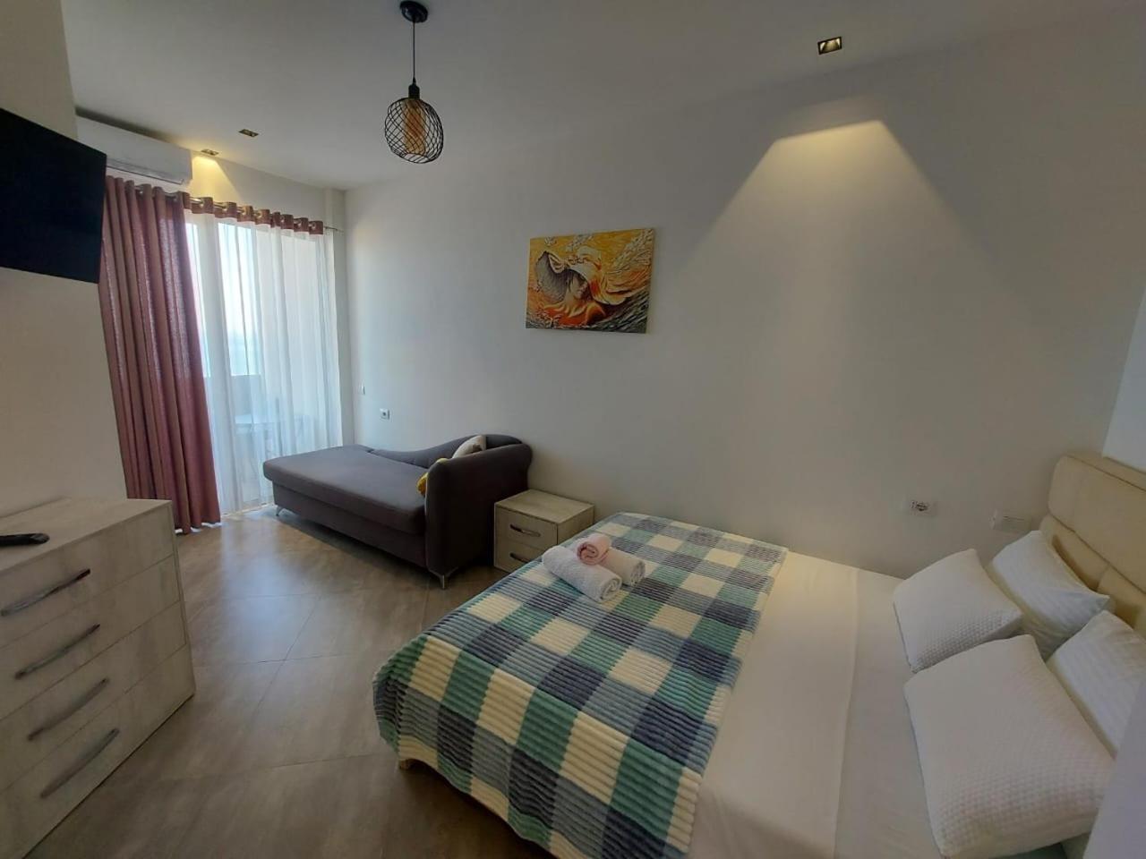 Eden Hotel Shëngjin Esterno foto