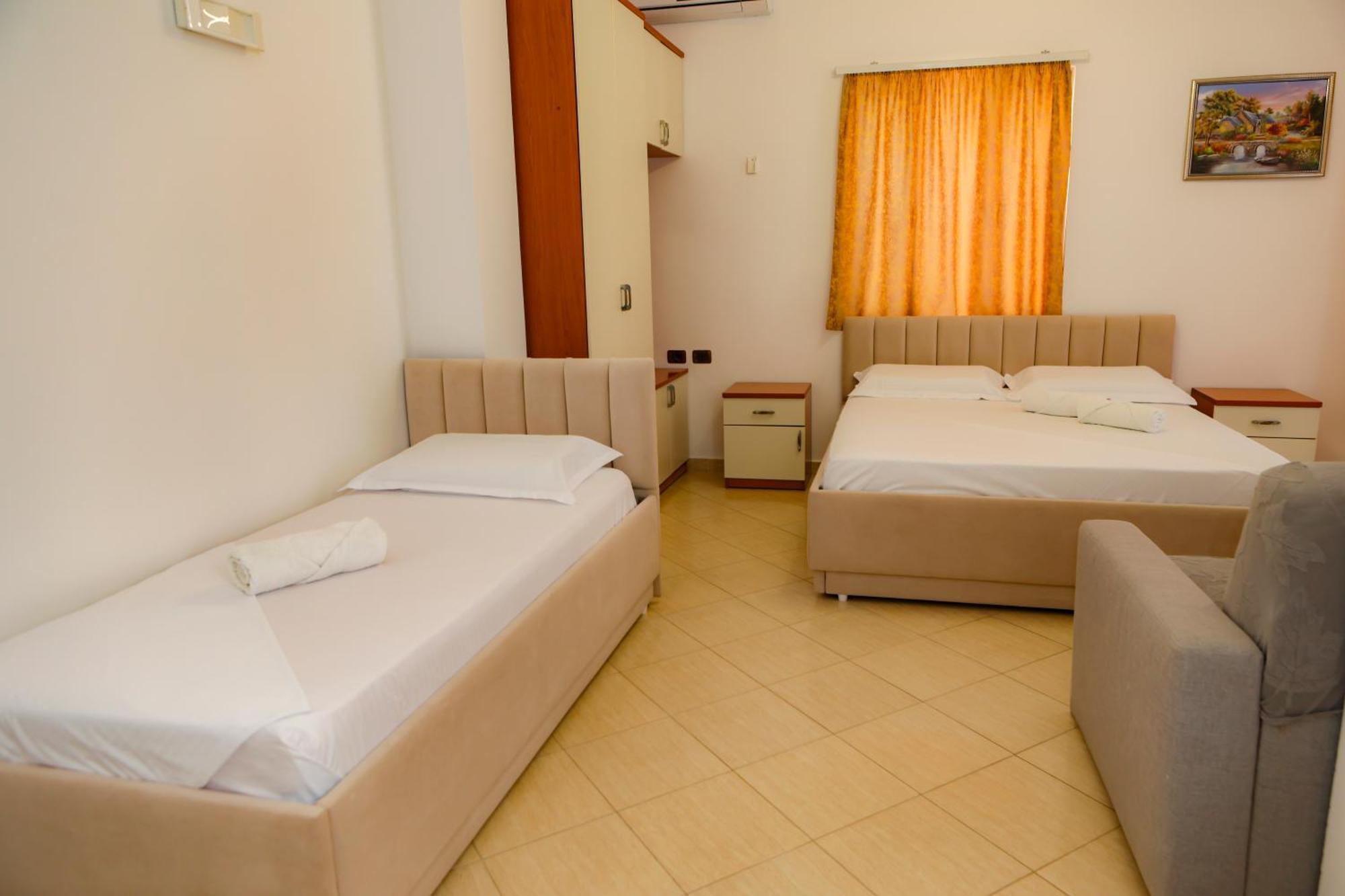 Eden Hotel Shëngjin Esterno foto
